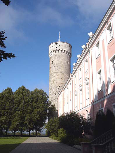 Башня Длинный Герман. Построена в XIV-XV вв.